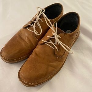 Men’s brown Steve Madden Size 9 dress shoes